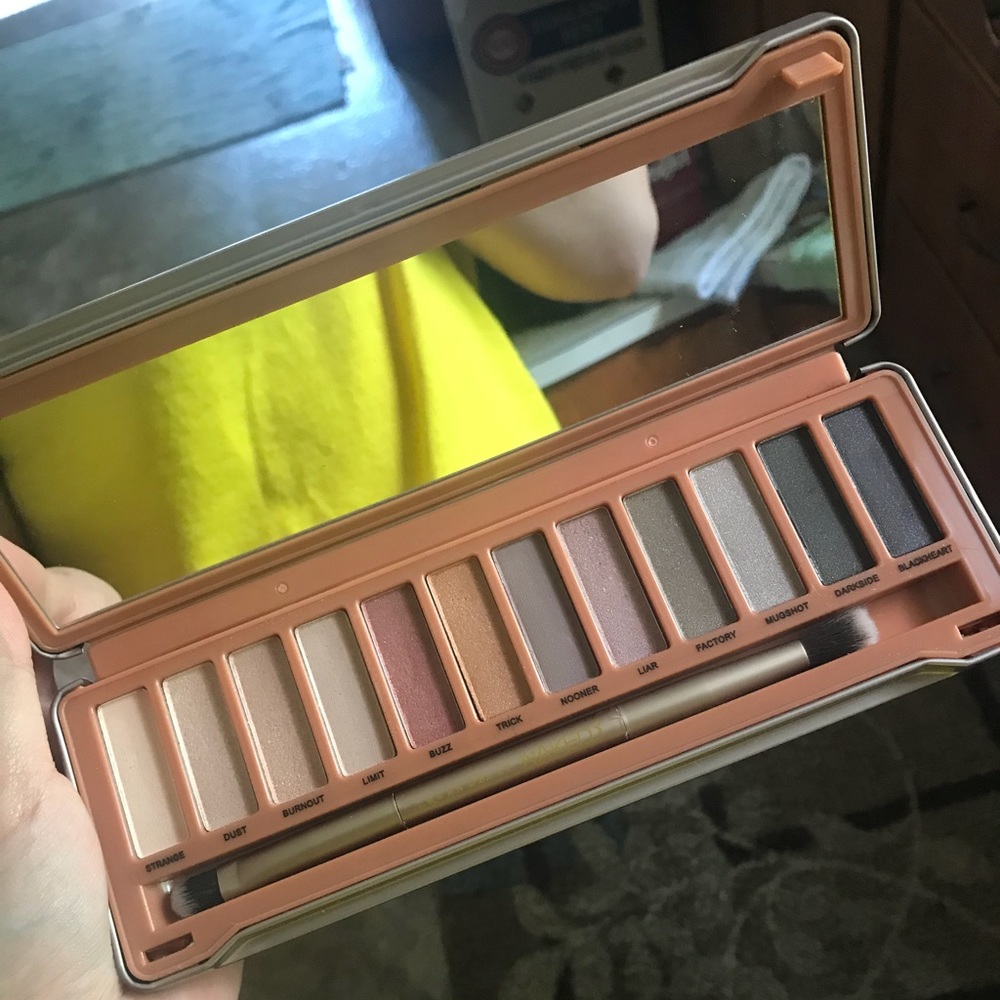 Urban Decay Naked 3